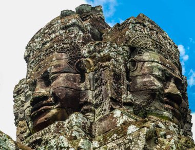 Buda 'nın Angkor Kompleksi' ndeki Bayon Tapınağı 'nda yüzleştiği taş, Siem Reap, Kamboçya