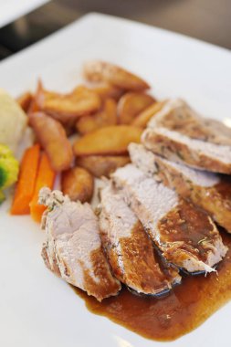 lezzetli kızarmış ördek