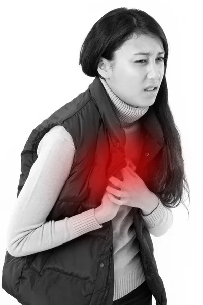 Vrouw lijdt aan hartaanval of brandend maagzuur — Stockfoto