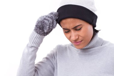 Kadın baş ağrısı acı vurguladı