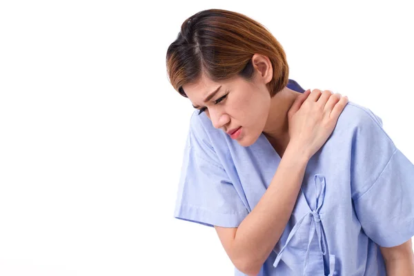 Mulher com dor no ombro ou pescoço, rigidez, lesão — Fotografia de Stock