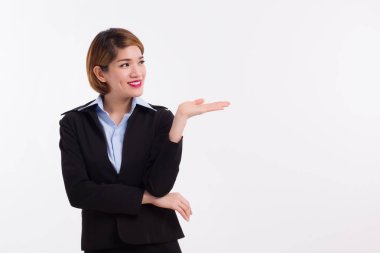 işaret, bir şeyler sunan bir iş kadını