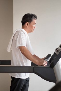 yürüme, koşma, egzersiz, spor salonunda çalışma dışarı eski komuta sizde 