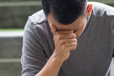 baş ağrısı, stres sahip hasta Asyalı adam