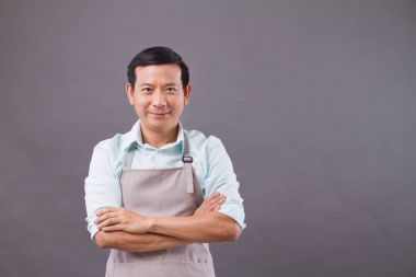 Kendine güvenen dükkâncı, küçük işletme sahibi, shop manager