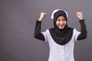 başarılı emin mutlu Müslüman hemşire