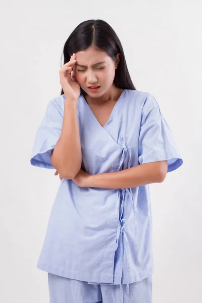 Kvinnlig patient lider av huvudvärk, smärta — Stockfoto