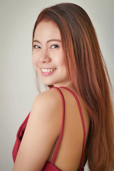 Portrait de heureux sourire asiatique femme — Photo