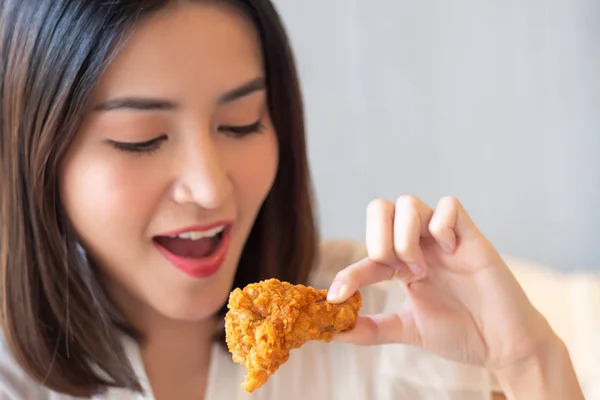 Hungry Woman Looking Eating Fried Chicken Concept Delicious Food Health — Stock Photo, Image