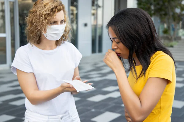 Beteg Visel Egészségügyi Maszk Védő Maszk Hideg Influenza Influenza Fertőzés — Stock Fotó