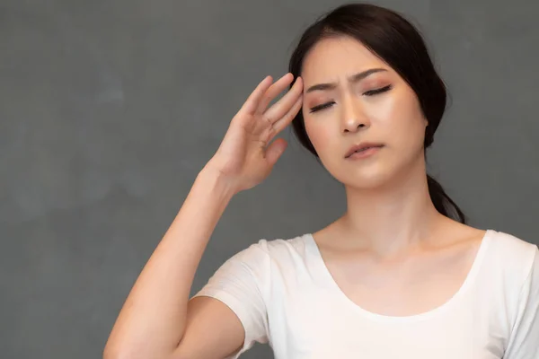 Virüs Salgını Nedeniyle Ateşi Olan Hasta Kadın Biyolojik Tehlike Biyolojik — Stok fotoğraf