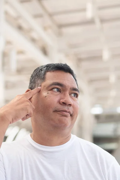 Intelligente Nachdenkliche Asiatische Ältere Männer Denken Planen Porträt Des Älteren — Stockfoto