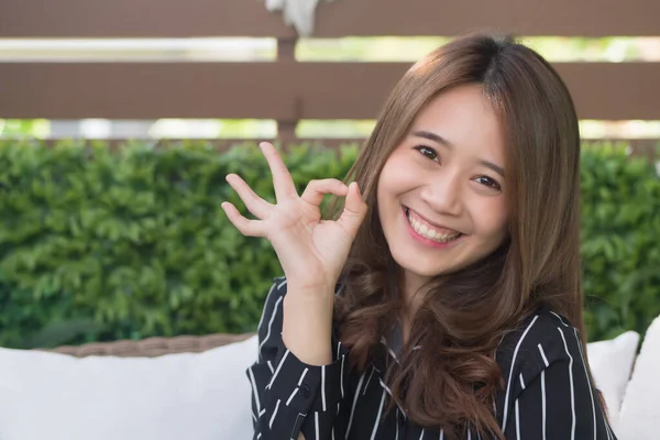 Happy Smiling Girl Staying Home Giving Hand Sign Portrait Relaxed — Stock Photo, Image