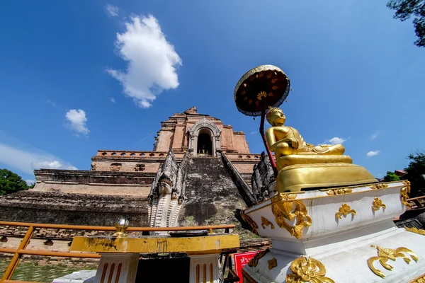 Chrám Wat chedi luang v chiang mai, Thajsko. — Stock fotografie