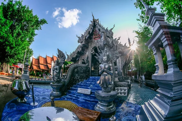 Monastère en argent dans le temple Wat srisuphan à Chiang Mai, Thaïlande — Photo