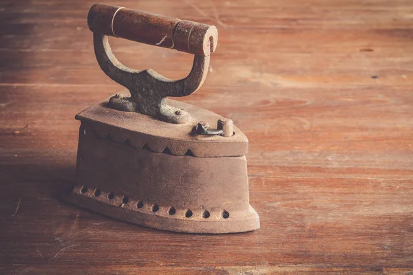 Filtre etkisi retro vintage tarzı ile kömür demir