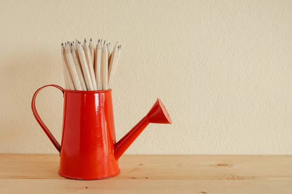 Concepto de educación o vuelta a la escuela Lápiz sobre fondo de madera —  Fotos de Stock