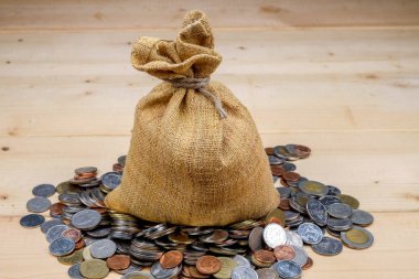işletme finansı. yatırım kavramı para çantası için tasarruf