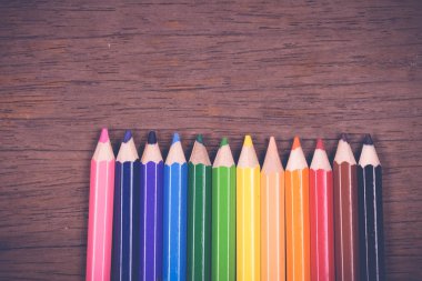 Filtre etkisi retro vintage tarzı ile renkli kalemler