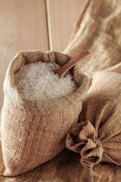 Arroz, el alimento básico de los asiáticos — Foto de Stock