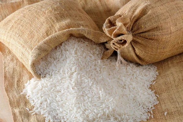 Arroz, o alimento básico dos asiáticos — Fotografia de Stock