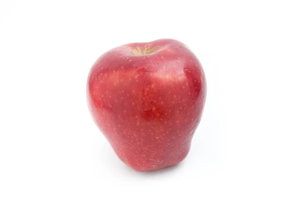 Manzana roja sobre fondo blanco — Foto de Stock