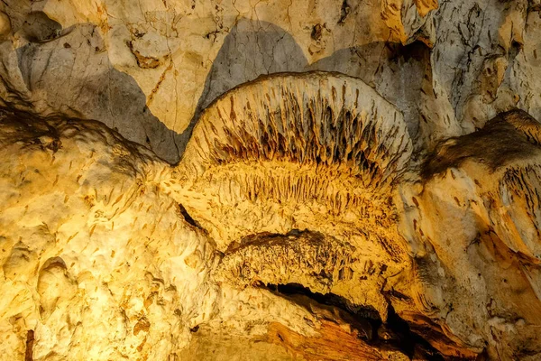 Beautiful Stalactites on the Trails inside the Muang On Cave Chi — Stock Photo, Image