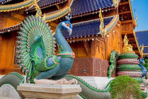 Templo de Ban Den es un templo tailandés que se encuentra en el norte — Foto de Stock