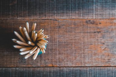 Tablo filtre etkisi retro vintage tarzı eğitim kalem kavramı