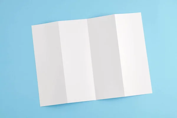 蓝色背景模板褶皱白皮书 — 图库照片