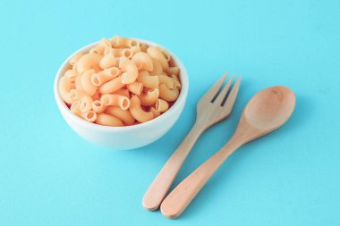 İtalyan yemek pişmemiş makarna yemek yemek için un yapılan