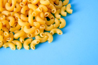 İtalyan yemek pişmemiş makarna yemek yemek için un yapılan