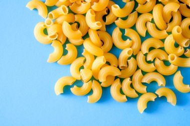 İtalyan yemek pişmemiş makarna yemek yemek için un yapılan