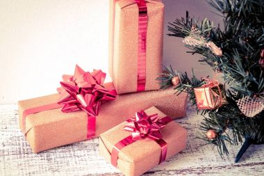 hediye kutusu için Noel ve mutlu yeni yıl filtre efekti ile ret