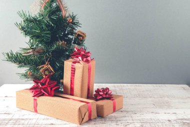 hediye kutusu için Noel ve mutlu yeni yıl filtre efekti ile ret