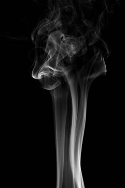 arka plan duman eğrileri ve dalga siyah arka plan üzerinde  