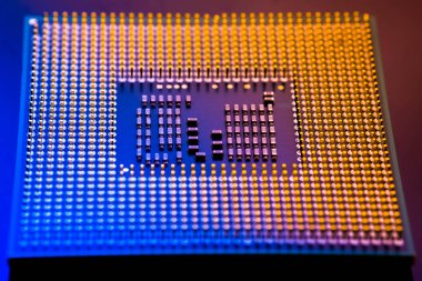 teknoloji siber elektronik kavramı. CPU ram bilgisayarda mavi li