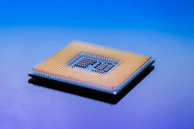 teknoloji siber elektronik kavramı. CPU ram bilgisayarda mavi li