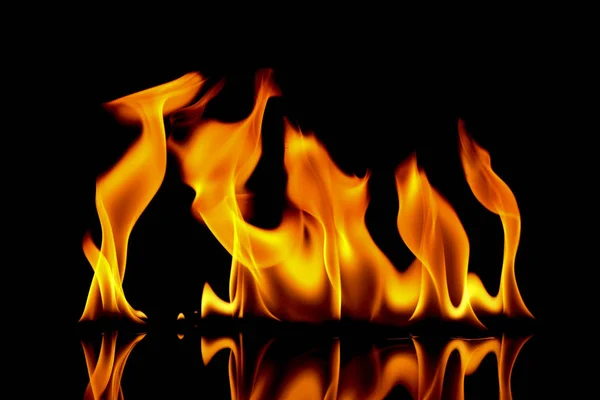 Ohni abstraktní pozadí. oheň na černém pozadí. — Stock fotografie