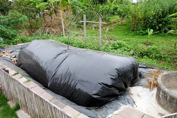 HDPE-plaat biogas afdekking lagune, biogas uit dierlijke mest — Stockfoto