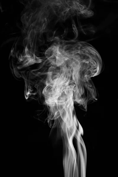 Abstraktní pozadí kouřové křivek a vlny na černém pozadí — Stock fotografie