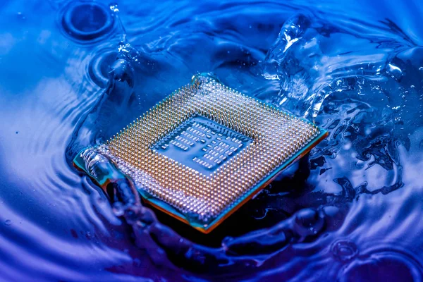 Technology cyber electronic concept. cpu ram computer Fall into — Stock Photo, Image