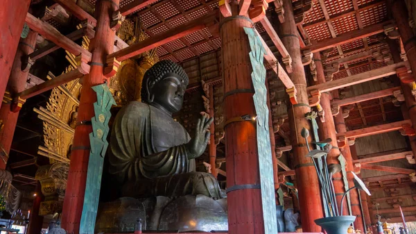 Todaiji chrám je buddhistický chrámový komplex, který se nachází ve městě Nara, Japonsko — Stock fotografie