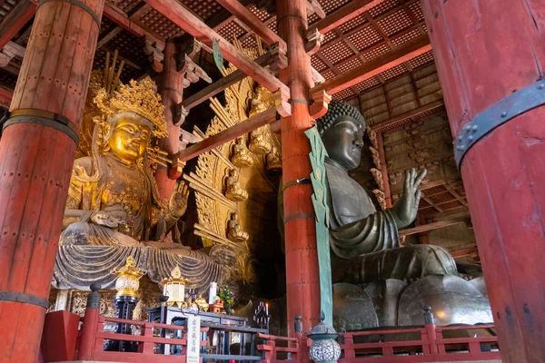 Todaiji chrám je buddhistický chrámový komplex, který se nachází ve městě Nara, Japonsko — Stock fotografie