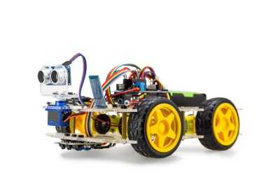 Dört tekerlekli sürücü robot araba