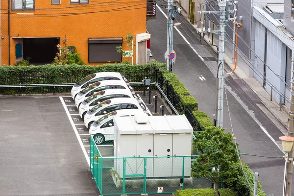 Estacionamiento de coches eléctricos —  Fotos de Stock