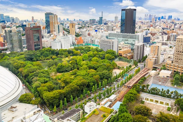 Parque público en la ciudad de Tokio —  Fotos de Stock