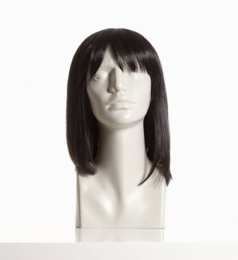 Beyaz peruk ile manken kadın baş