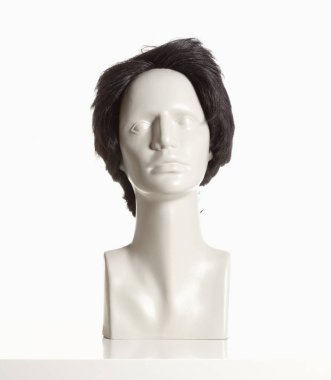 Beyaz peruk ile manken kadın baş