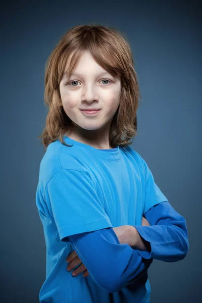 金色头发的男孩的肖像 — 图库照片